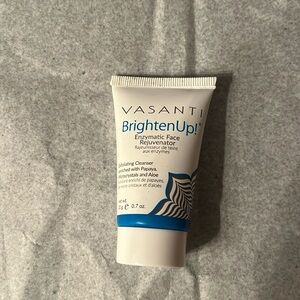 💙5/$10 NWOT-Vasanti Brighten Up!